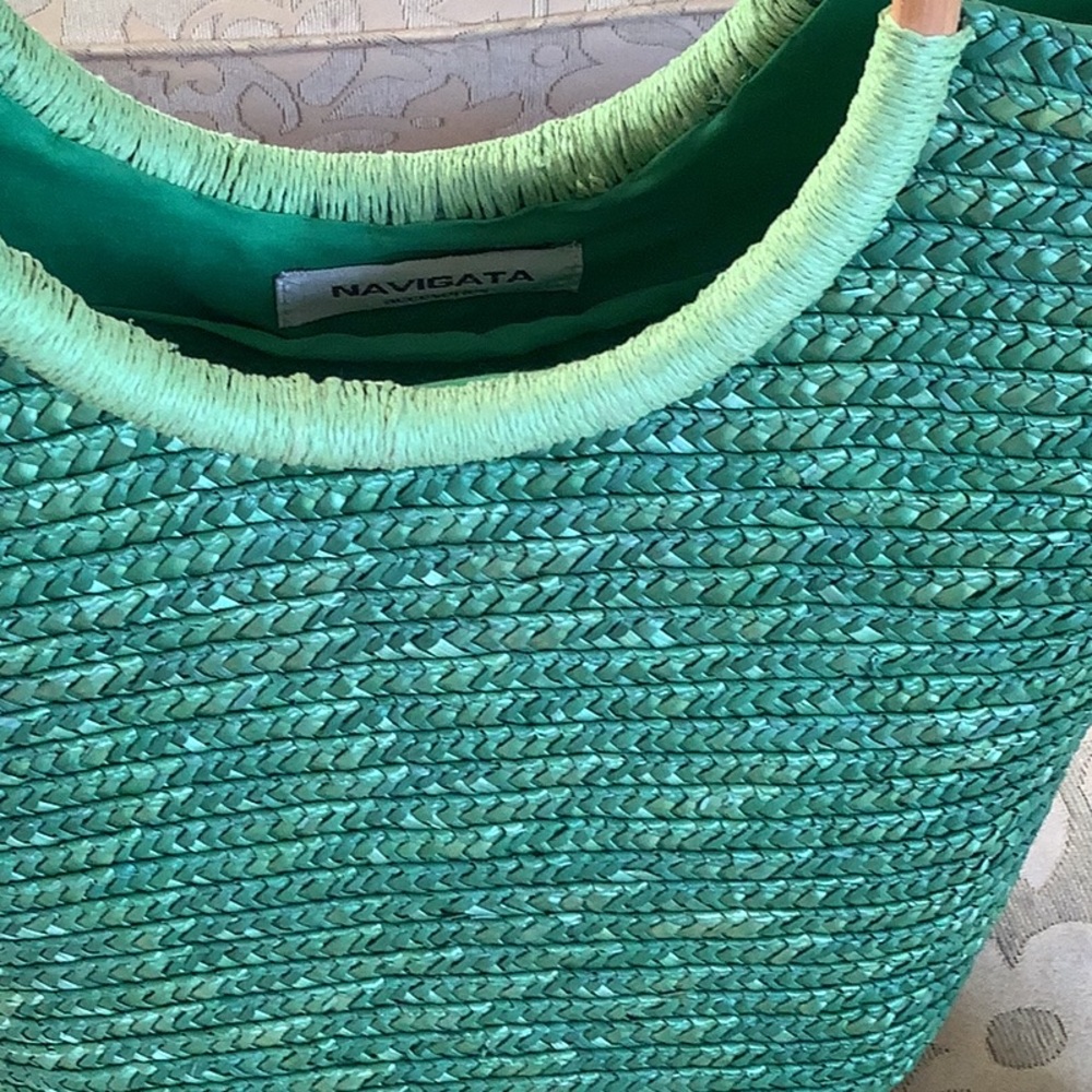 Adorable Straw Purse 💚💚💚 - Picture 5 of 5